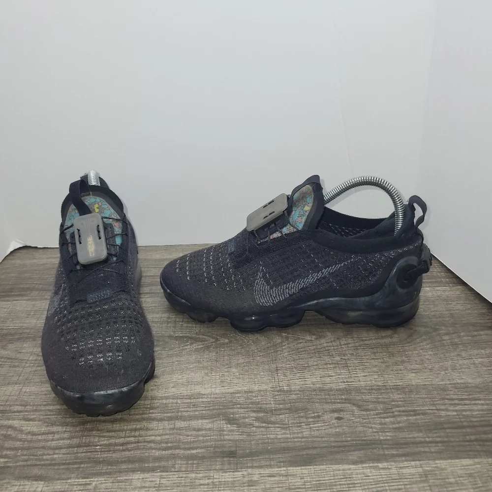 Nike Air VaporMax 2020 Flyknit Dark Grey Women Size 7.5 CJ6741-003